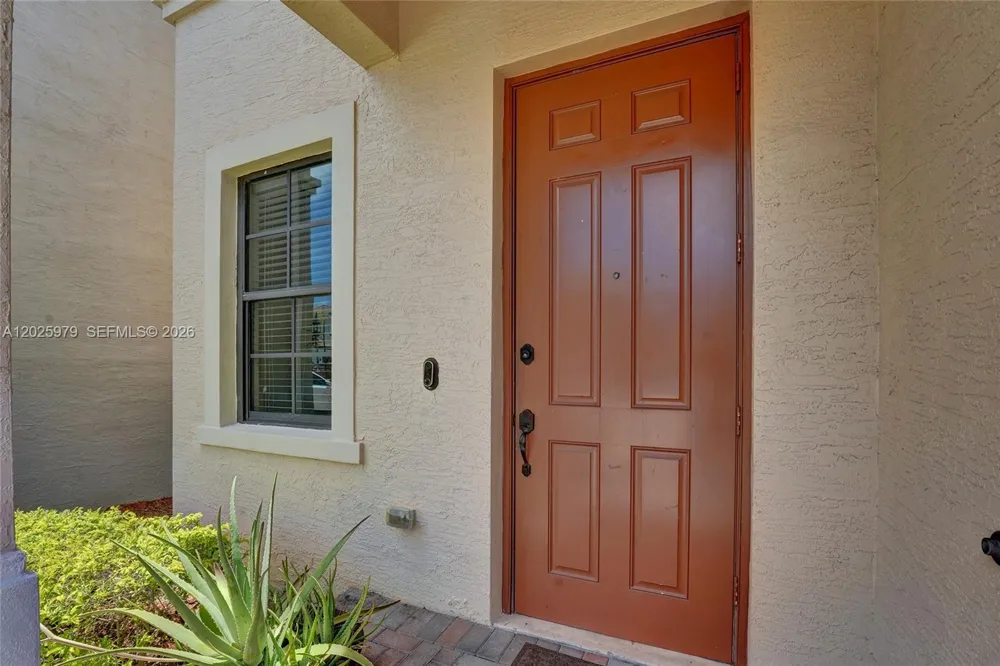 650 NE 191st Ter Miami, FL 33179