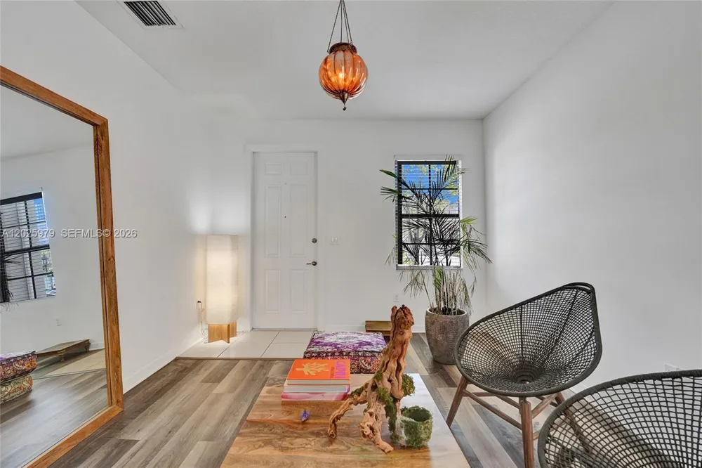 650 NE 191st Ter Miami, FL 33179