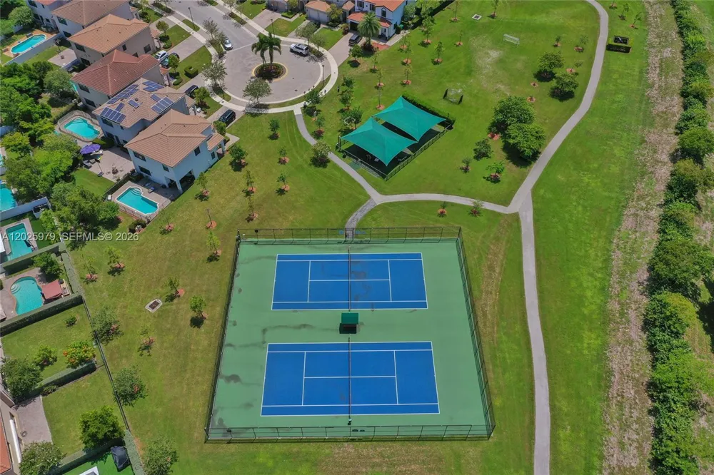 650 NE 191st Ter Miami, FL 33179
