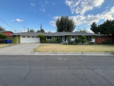 220 W Wayside Drive