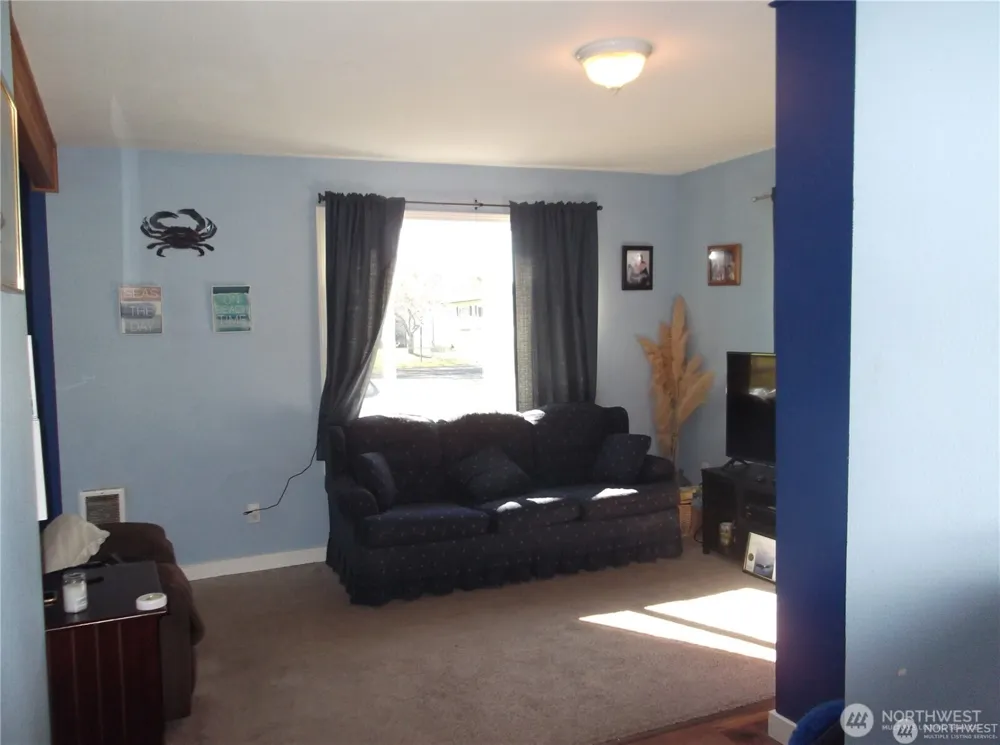 210 212 W Tacoma Avenue Westport, WA 98595