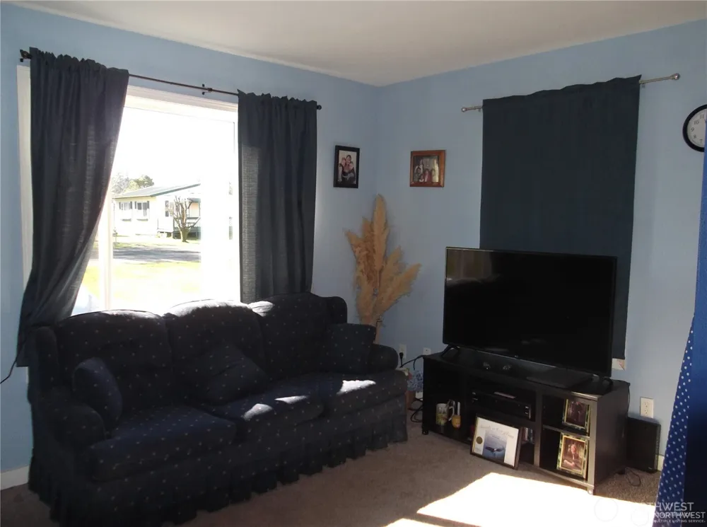 210 212 W Tacoma Avenue Westport, WA 98595
