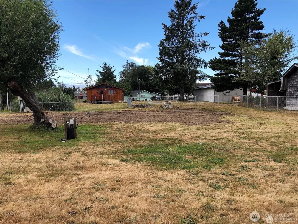 210 212 W Tacoma Avenue Westport, WA 98595