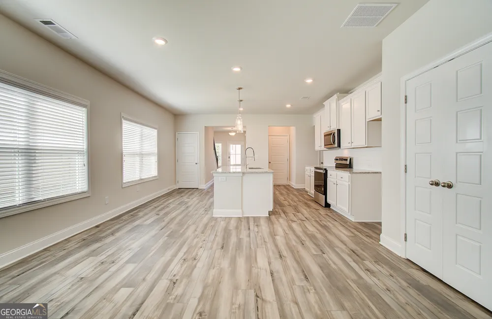 21 Butternut WAY Auburn, GA 30011