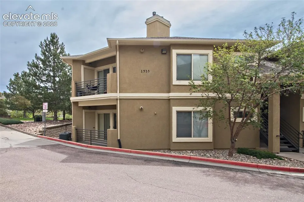 1935 Montura View #104 Colorado Springs, CO 80919
