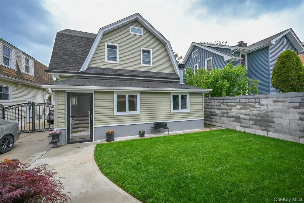219-07 101st Avenue Queens Village, NY 11429