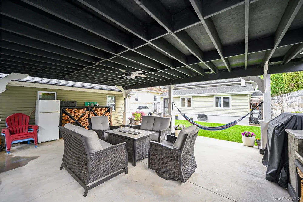 219-07 101st Avenue Queens Village, NY 11429