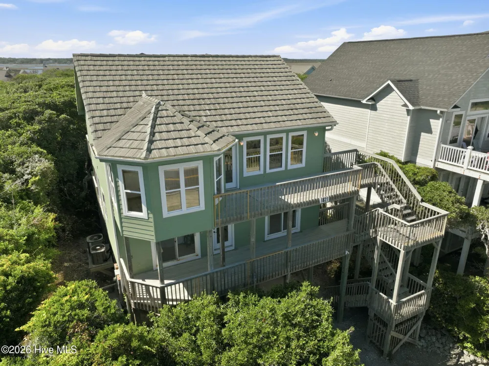 1821 S Shore Drive Surf City, NC 28445