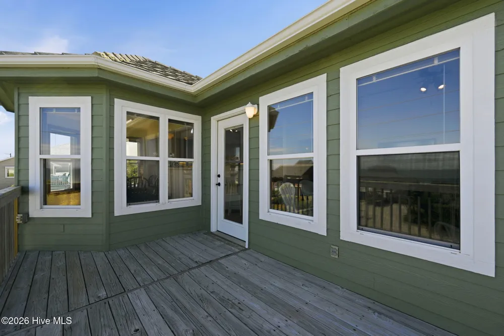 1821 S Shore Drive Surf City, NC 28445