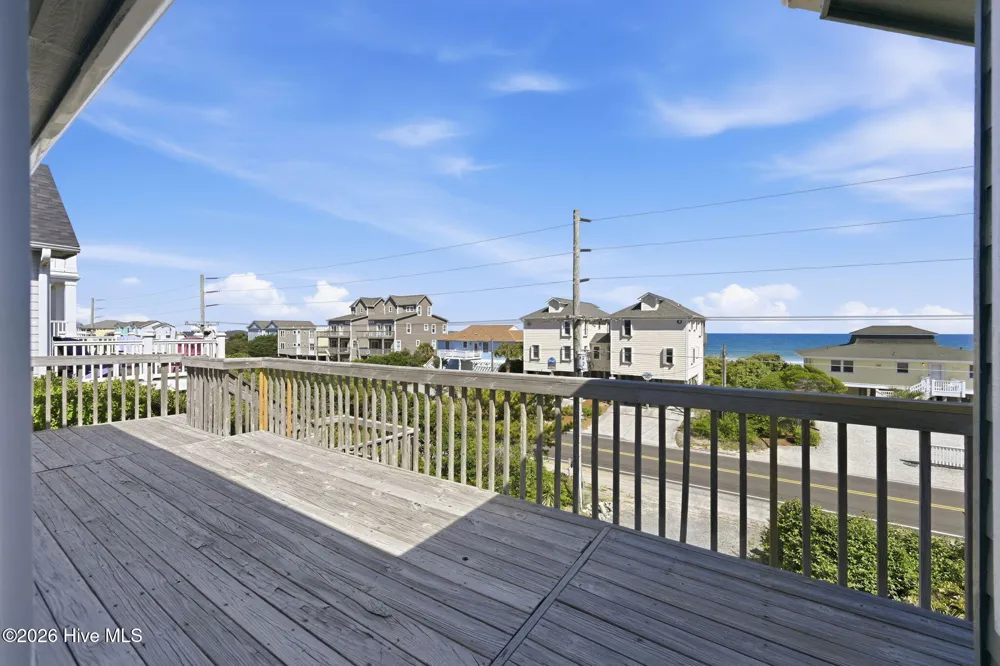 1821 S Shore Drive Surf City, NC 28445