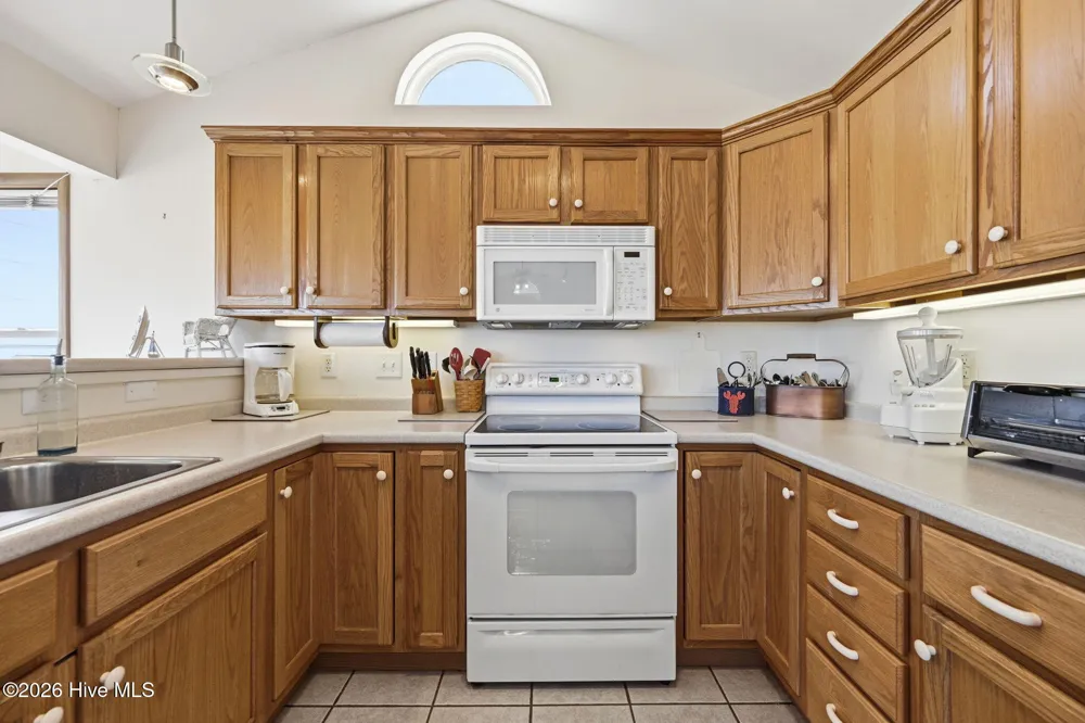 1821 S Shore Drive Surf City, NC 28445