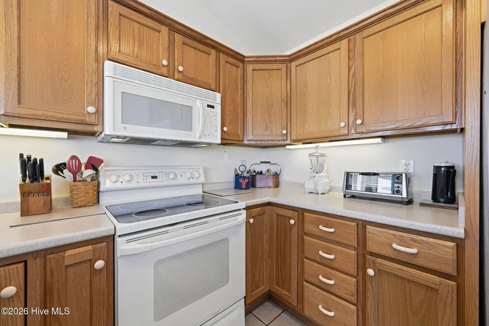 1821 S Shore Drive Surf City, NC 28445