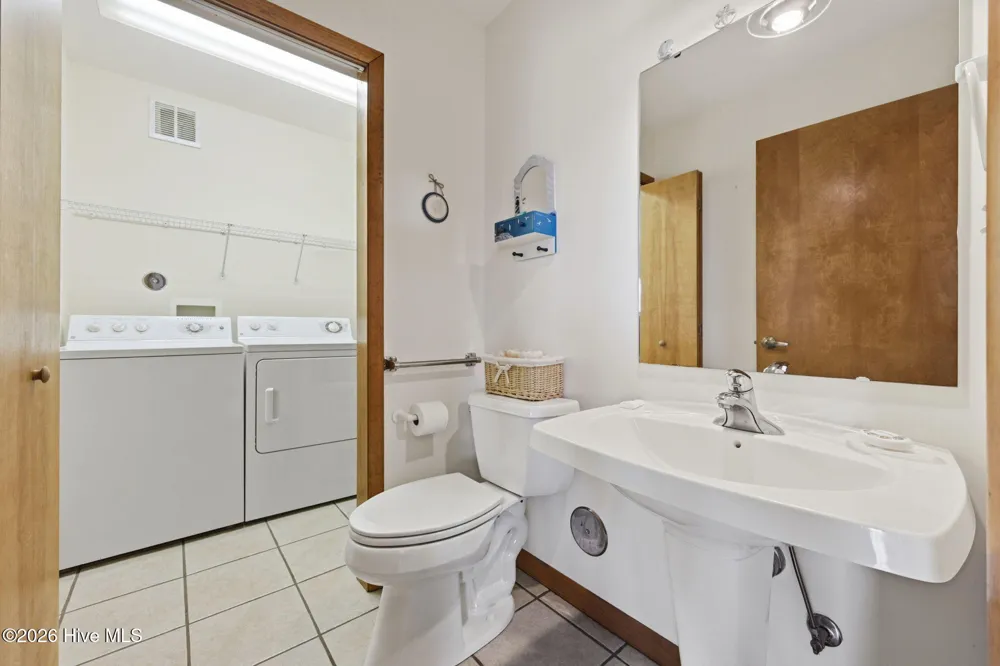 1821 S Shore Drive Surf City, NC 28445