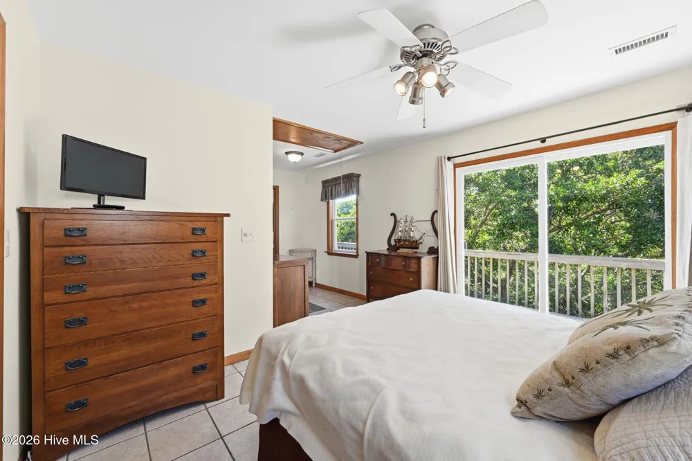 1821 S Shore Drive Surf City, NC 28445