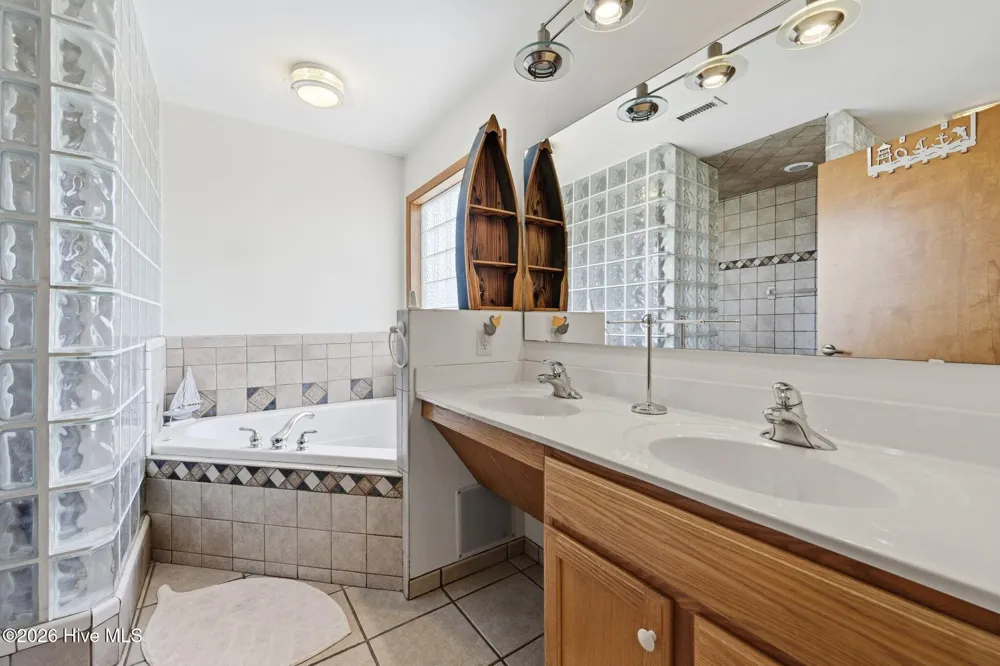 1821 S Shore Drive Surf City, NC 28445