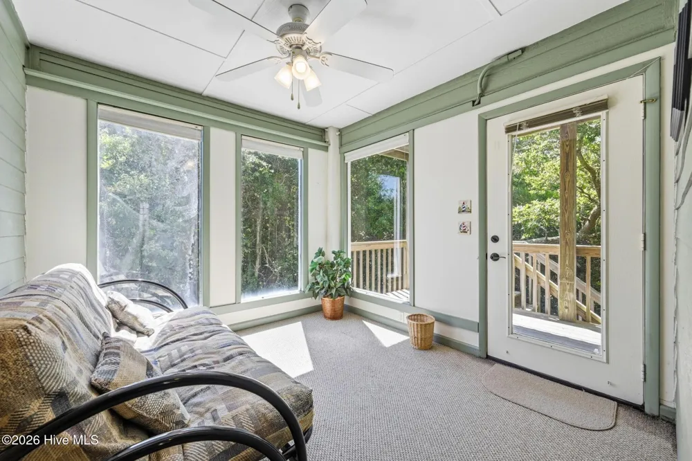 1821 S Shore Drive Surf City, NC 28445