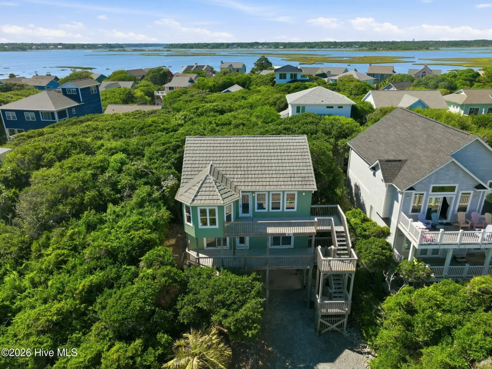 1821 S Shore Drive Surf City, NC 28445