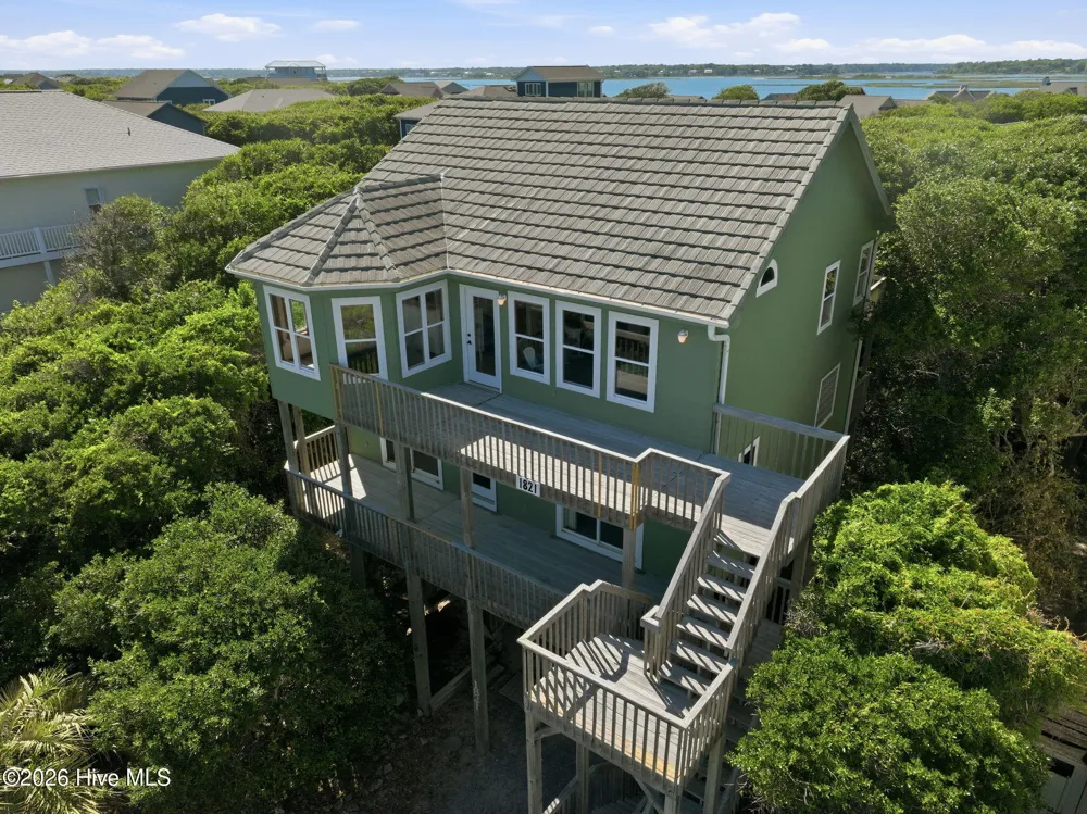 1821 S Shore Drive Surf City, NC 28445