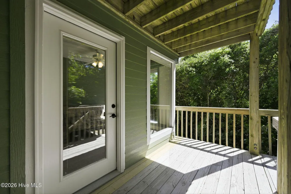 1821 S Shore Drive Surf City, NC 28445