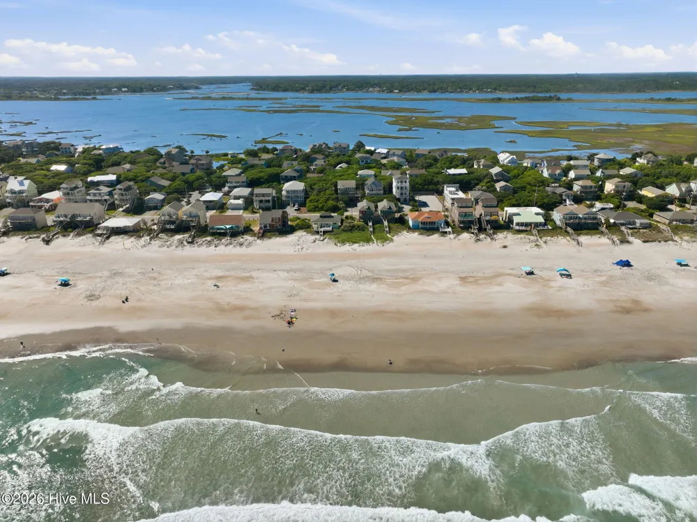 1821 S Shore Drive Surf City, NC 28445