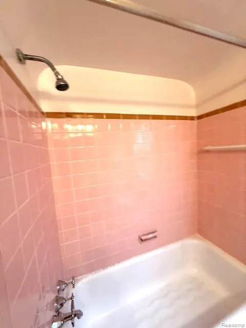 414 Moross Road Grosse Pointe Farms City, MI 48236