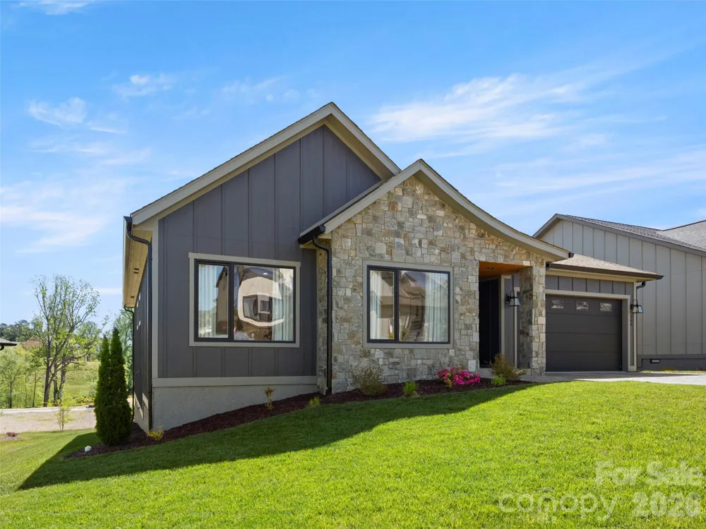 308 Avery Trail Drive Arden, NC 28704