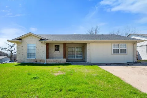 2316 Gilbert Circle