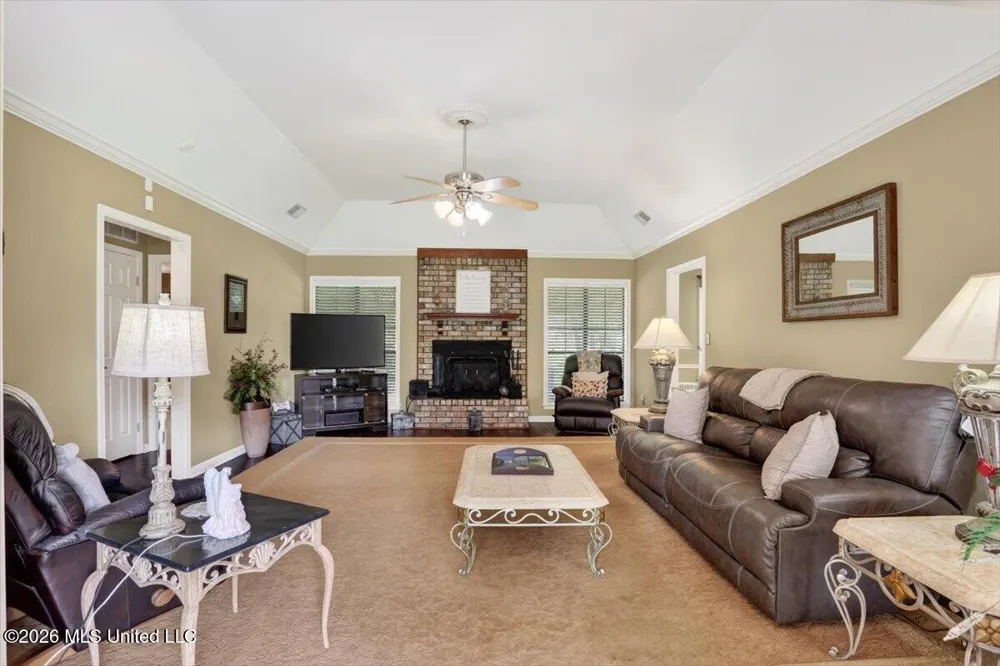 4655 Wealthy Cove Horn Lake, MS 38637