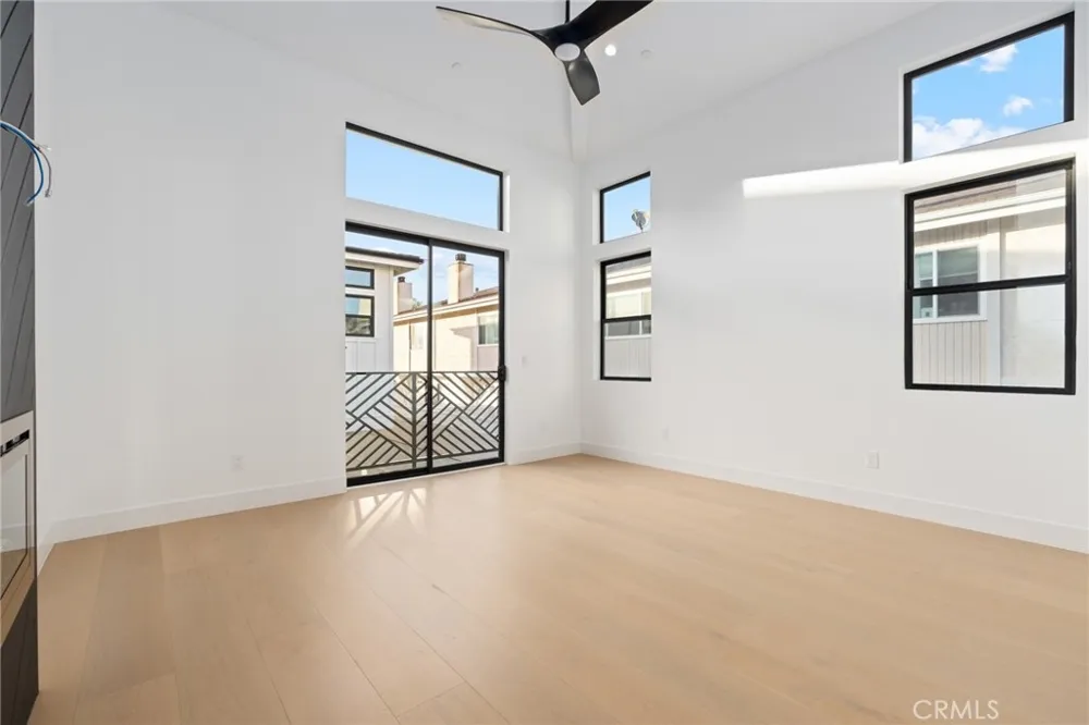 110 S Irena Avenue #B Redondo Beach, CA 90277
