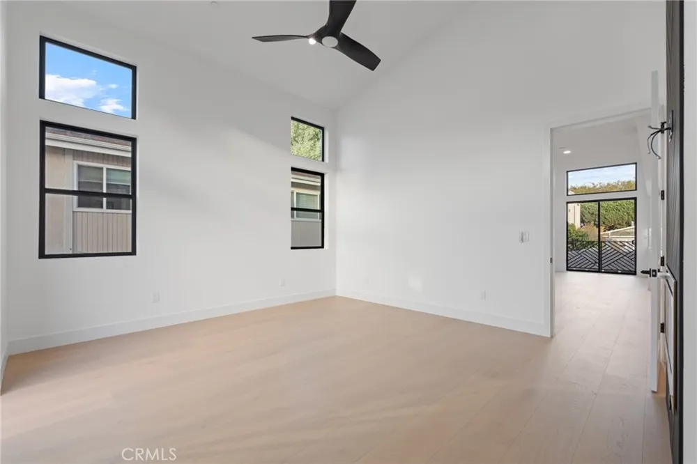110 S Irena Avenue #B Redondo Beach, CA 90277