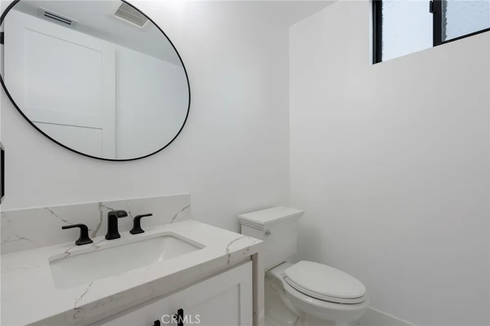 110 S Irena Avenue #B Redondo Beach, CA 90277