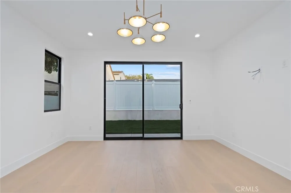 110 S Irena Avenue #B Redondo Beach, CA 90277