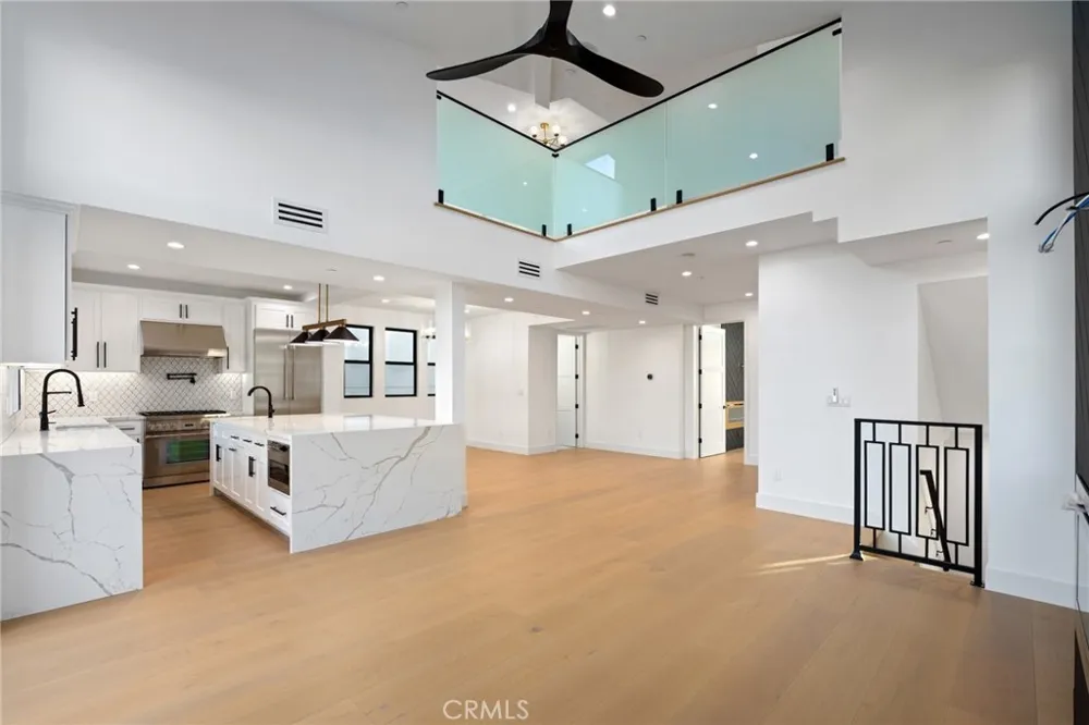 110 S Irena Avenue #B Redondo Beach, CA 90277