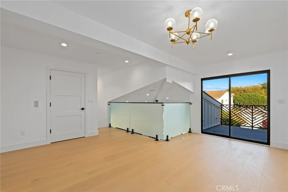 110 S Irena Avenue #B Redondo Beach, CA 90277