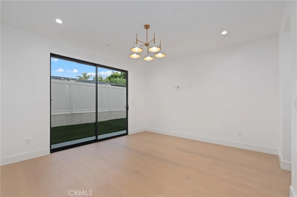 110 S Irena Avenue #B Redondo Beach, CA 90277