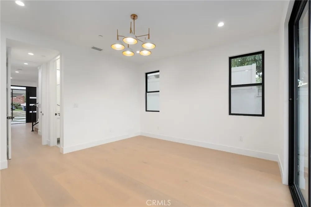 110 S Irena Avenue #B Redondo Beach, CA 90277