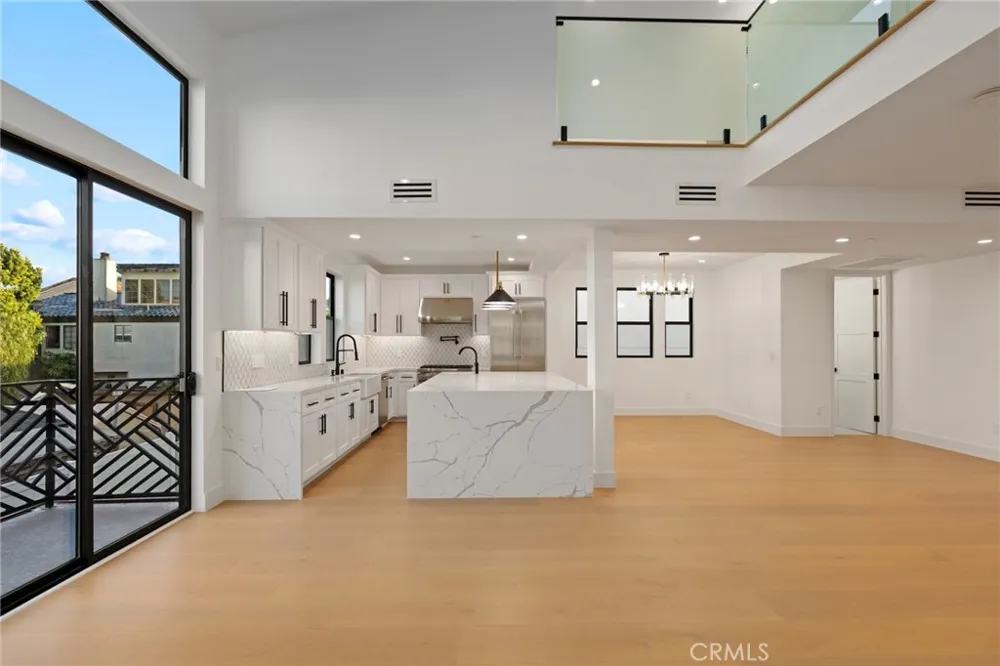 110 S Irena Avenue #B Redondo Beach, CA 90277