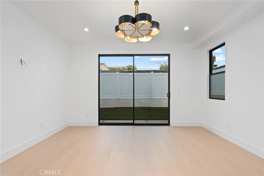 110 S Irena Avenue #B Redondo Beach, CA 90277