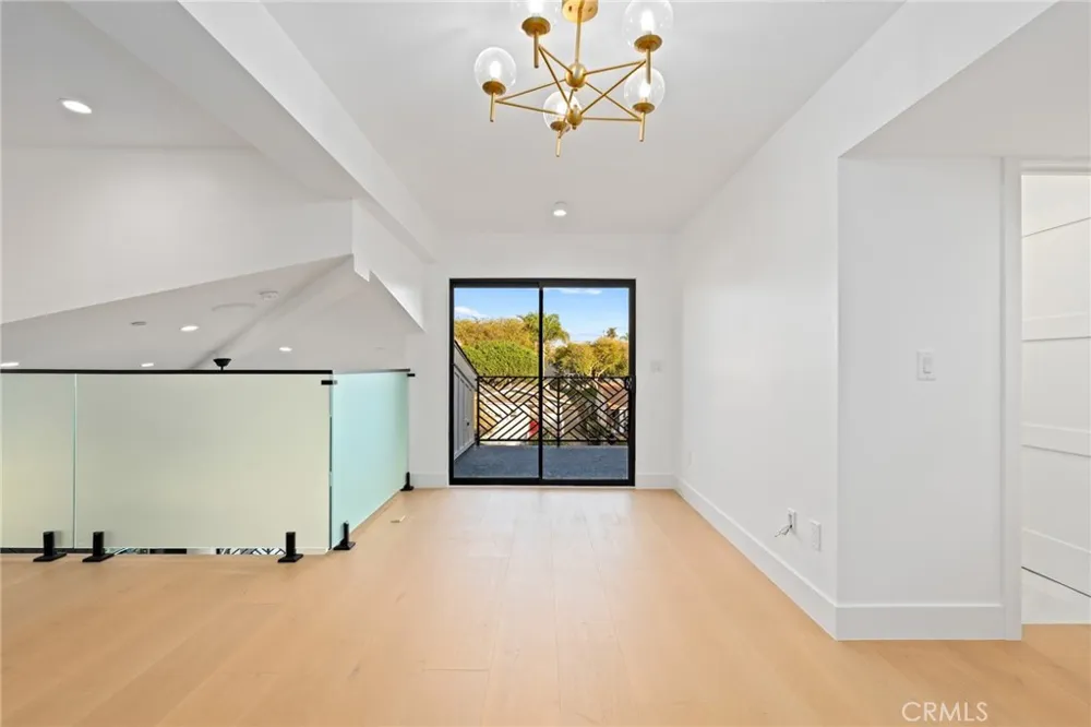 110 S Irena Avenue #B Redondo Beach, CA 90277