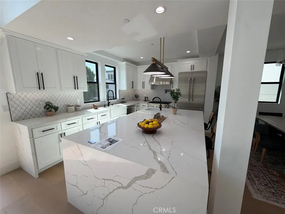 110 S Irena Avenue #B Redondo Beach, CA 90277