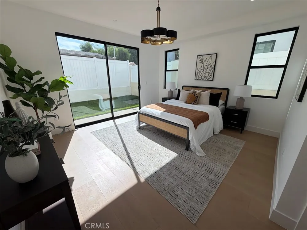 110 S Irena Avenue #B Redondo Beach, CA 90277
