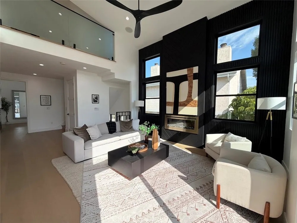 110 S Irena Avenue #B Redondo Beach, CA 90277