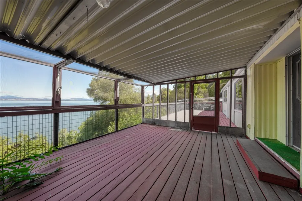 6956 Glebe Drive Kelseyville, CA 95451
