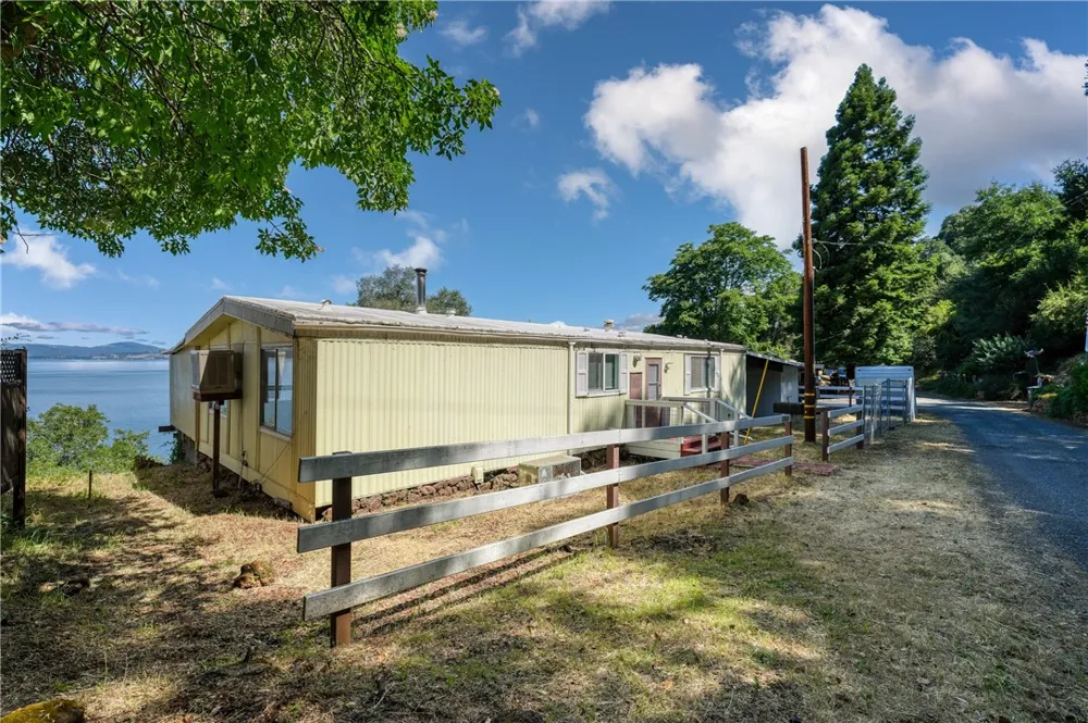 6956 Glebe Drive Kelseyville, CA 95451
