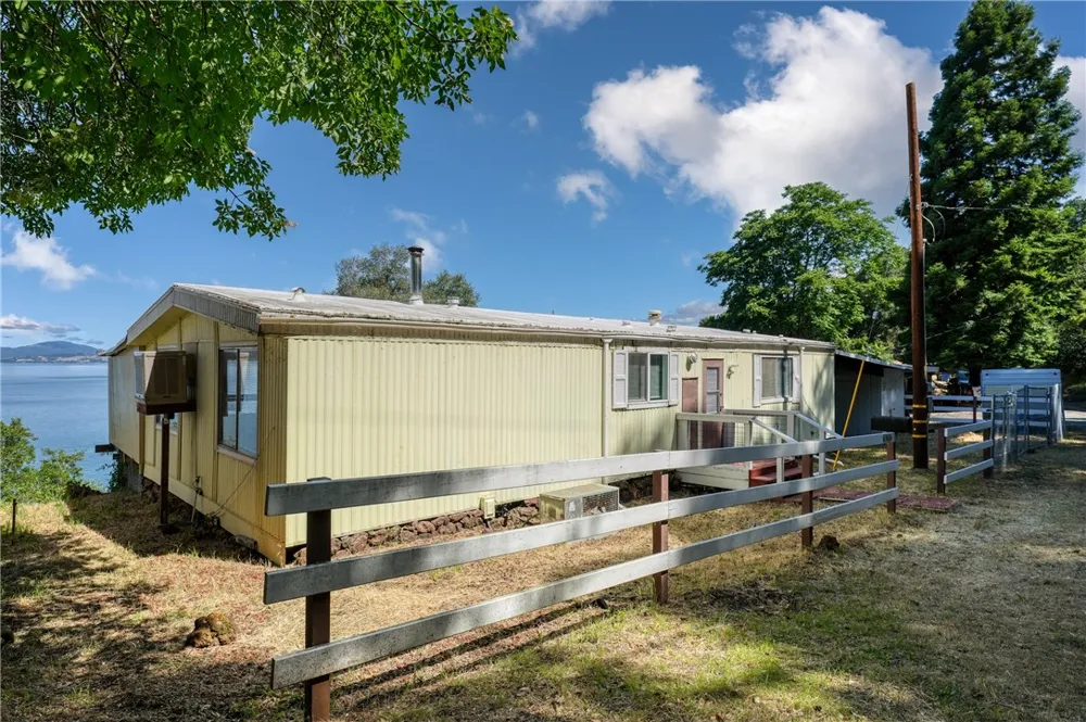 6956 Glebe Drive Kelseyville, CA 95451