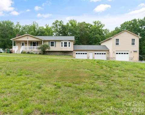 229 Oakridge Road