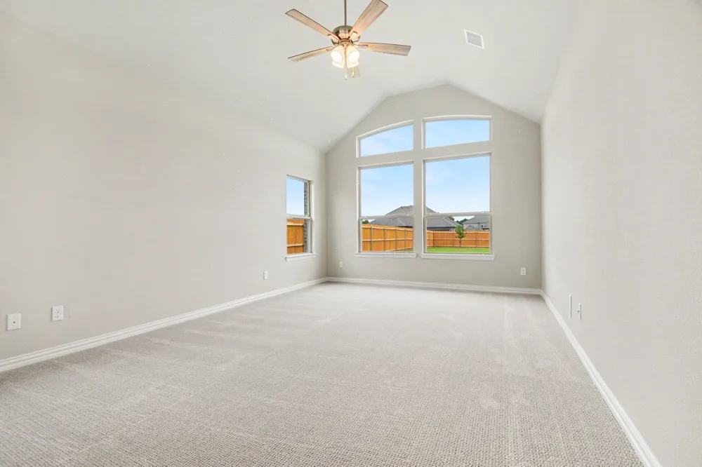 1913 Barrix Lane DeSoto, TX 75115
