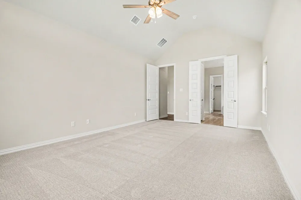 1913 Barrix Lane DeSoto, TX 75115