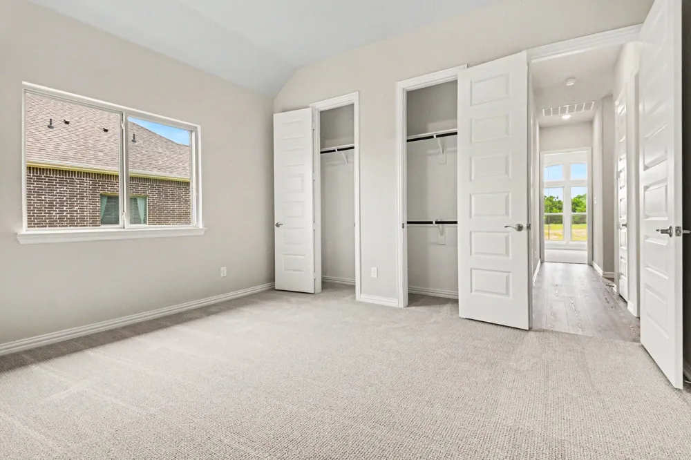 1913 Barrix Lane DeSoto, TX 75115