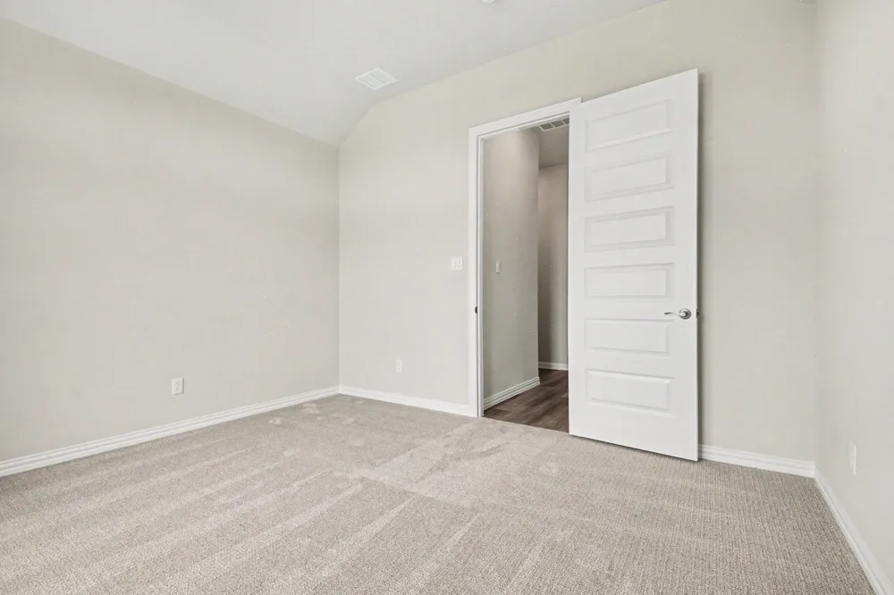 1913 Barrix Lane DeSoto, TX 75115